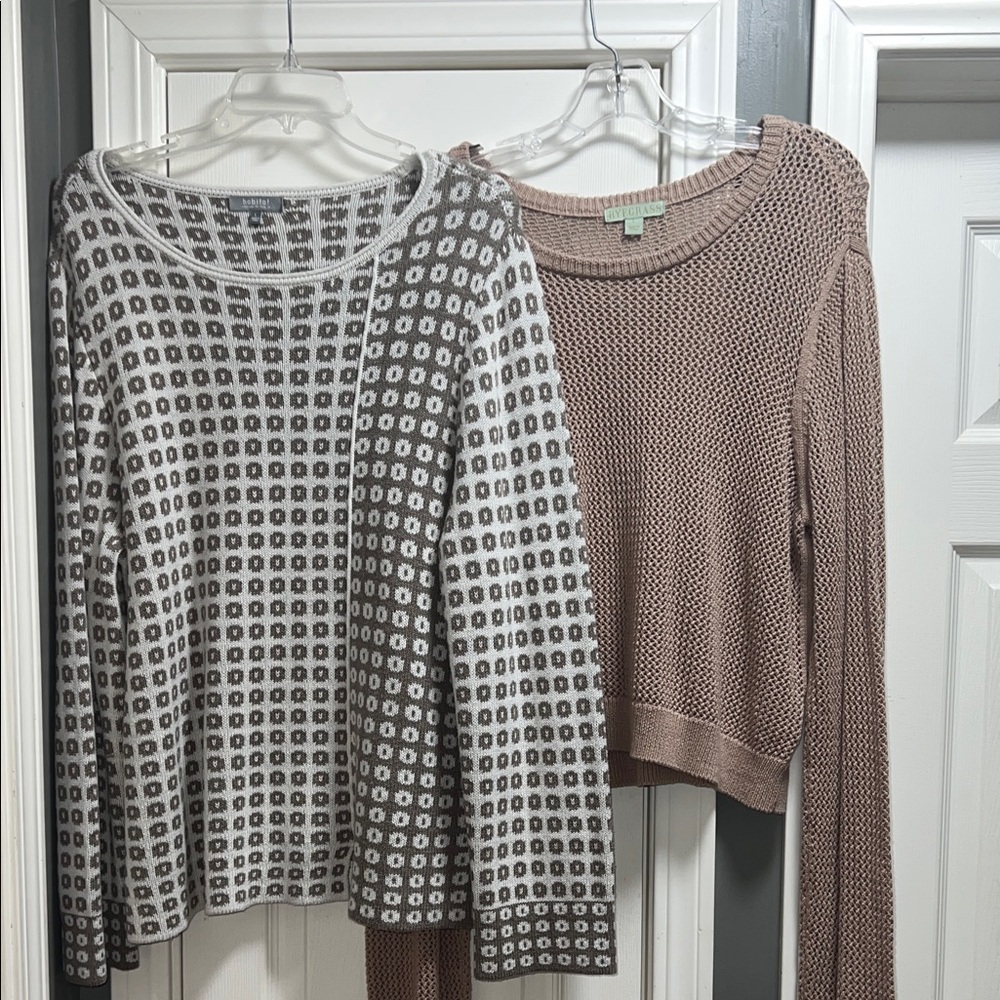 Women’s sweaters size large